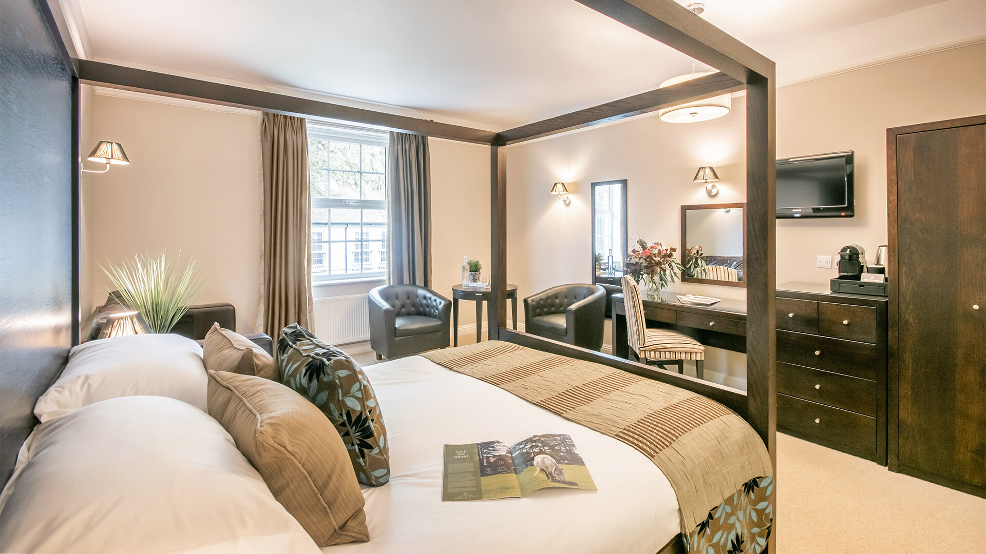 Picture ofRooms at Forest Lodge Hotel
