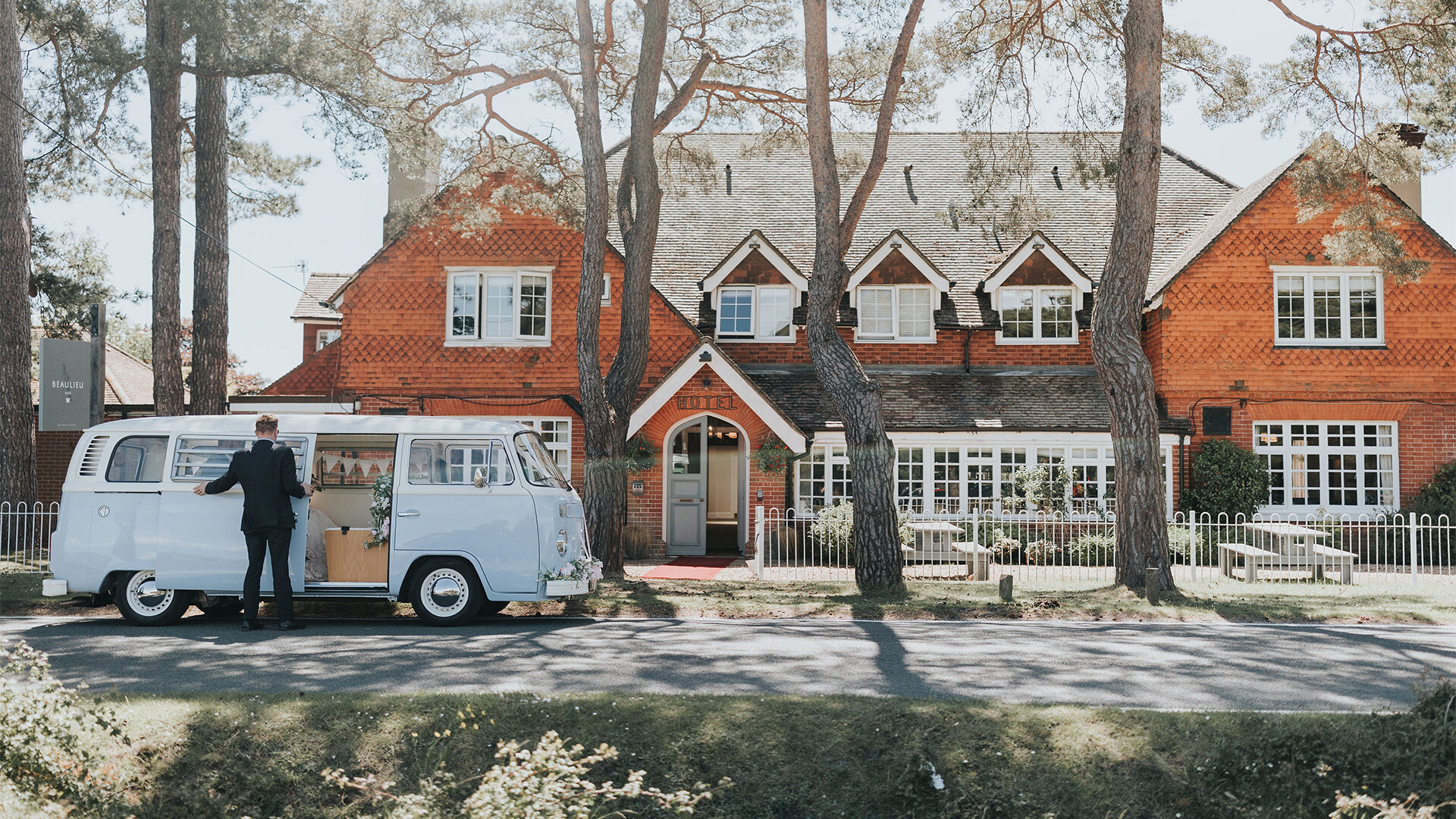 Weddings in the New Forest at Beaulieu Hotel